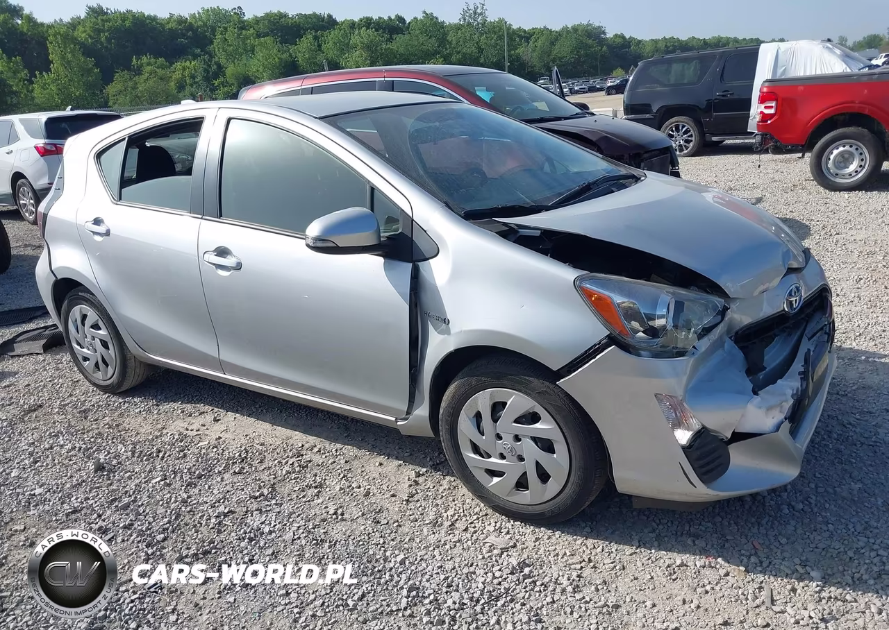 2016 Toyota Prius C Two – zdjęcie 1 z 16