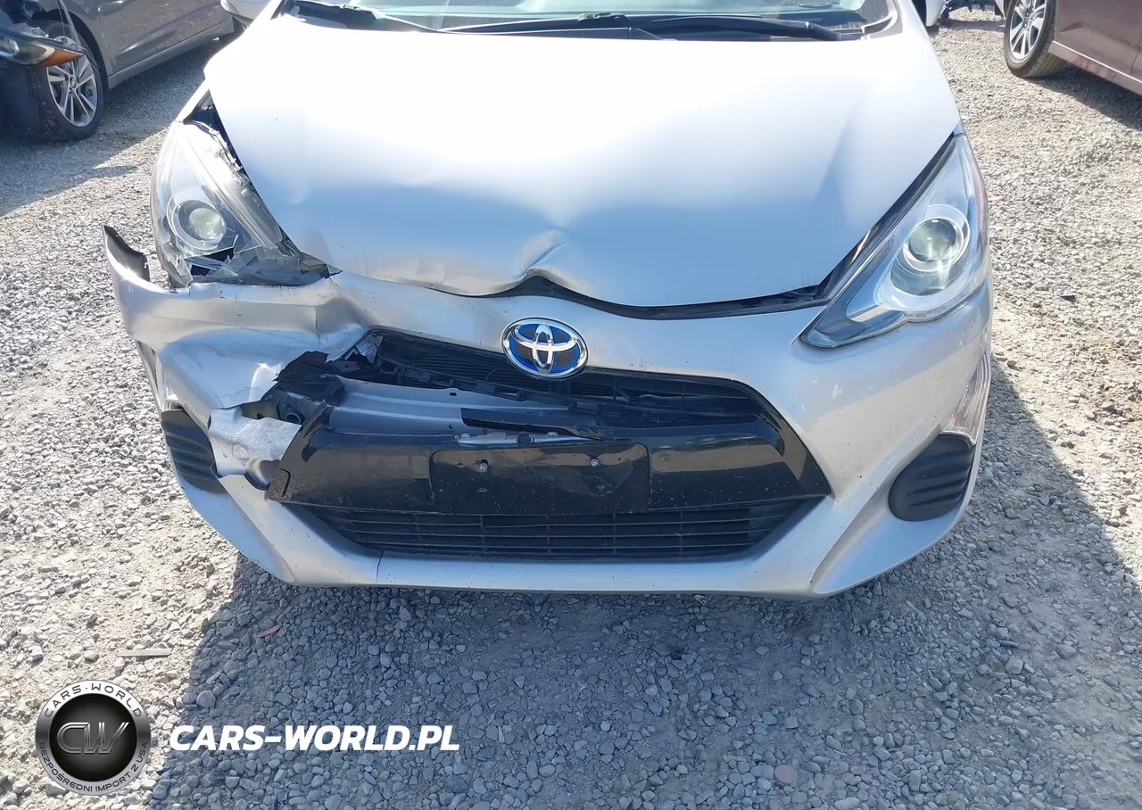 2016 Toyota Prius C Two VIN:JTDKDTB39G1139425 - 6