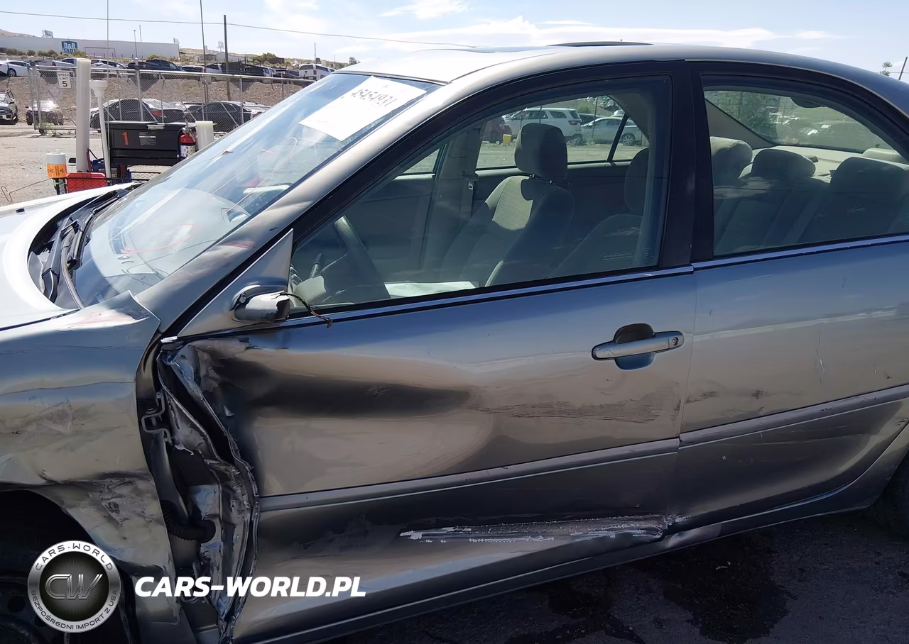TOYOTA CAMRY VIN:4T1BE32K65U637609 - 6