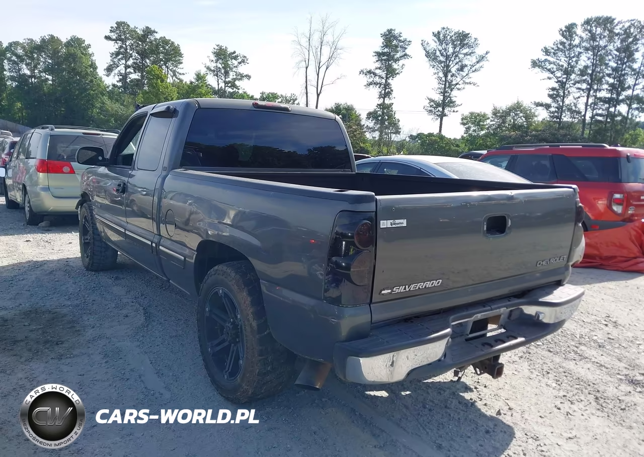 2002 Chevrolet Silverado 1500 Ls VIN:2GCEC19T721169181 - 3