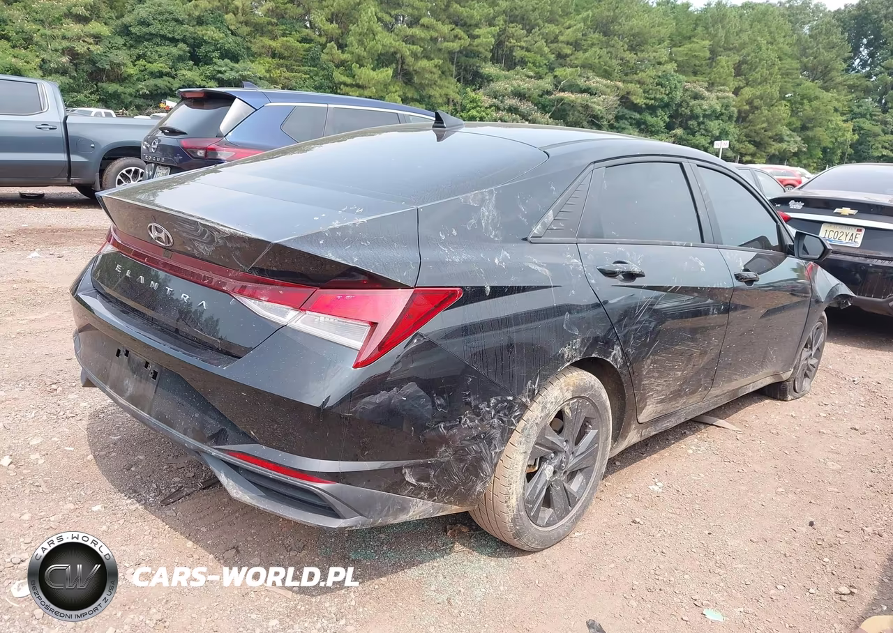 2023 Hyundai Elantra Sel VIN:KMHLM4AG5PU455588 - 4