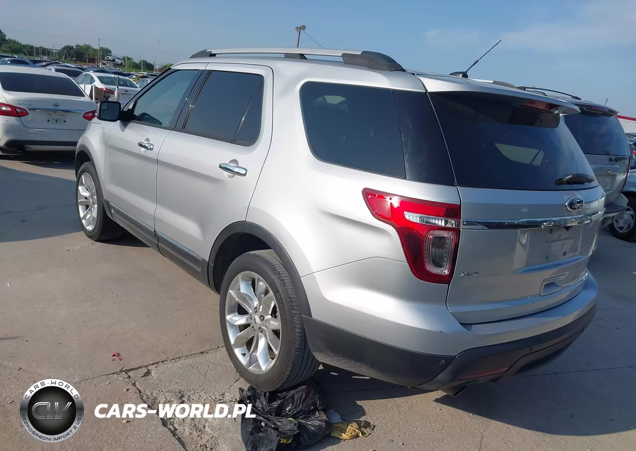 2014 Ford Explorer Xlt VIN:1FM5K7D8XEGA02910 - 3