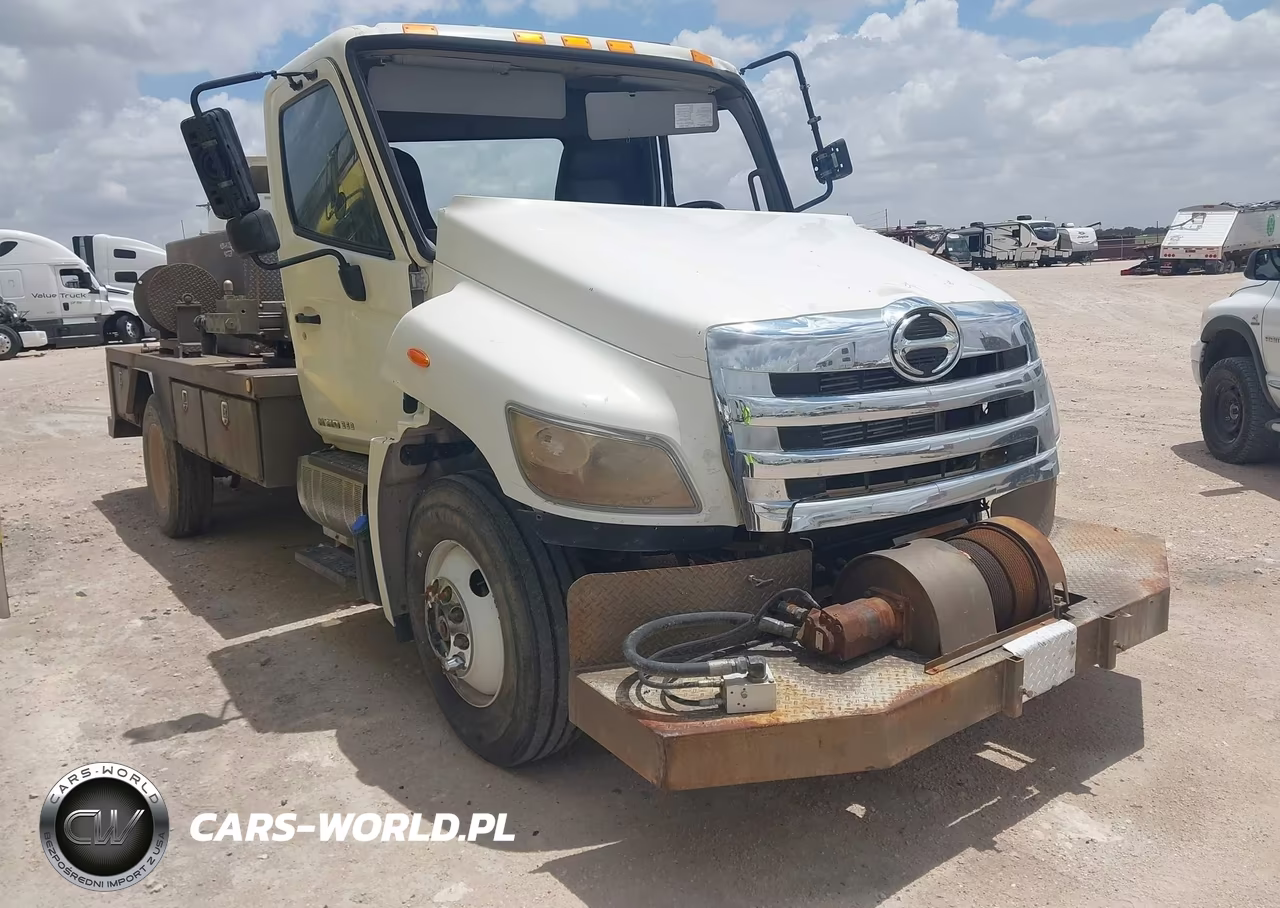 2015 Hino 258-268
