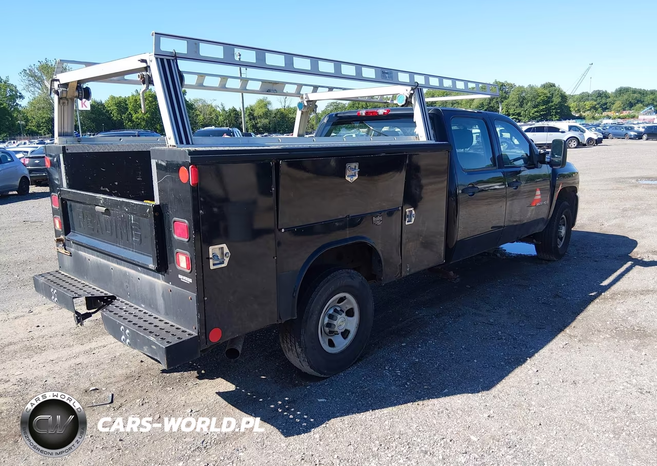 2009 Chevrolet Silverado 3500Hd Work Truck VIN:1GBHC73K29F133132 - 4