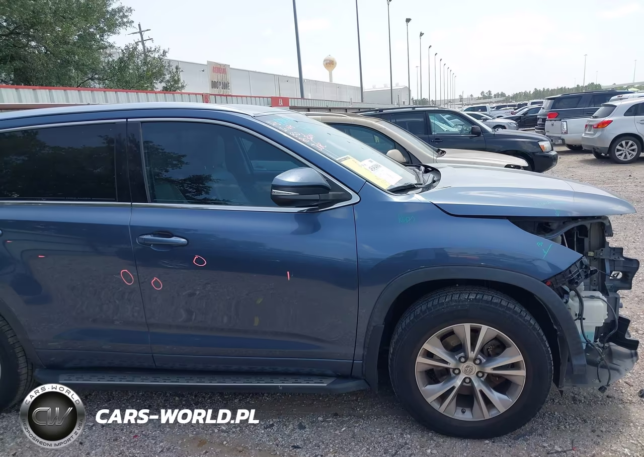 2015 Toyota Highlander Xle V6 VIN:5TDKKRFH4FS058123 - 14