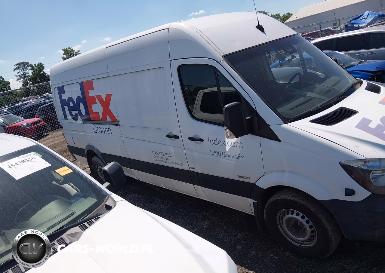 2016 Mercedes-Benz Sprinter 2500 High Roof VIN:WD3PE8DD5GP183581 - 13