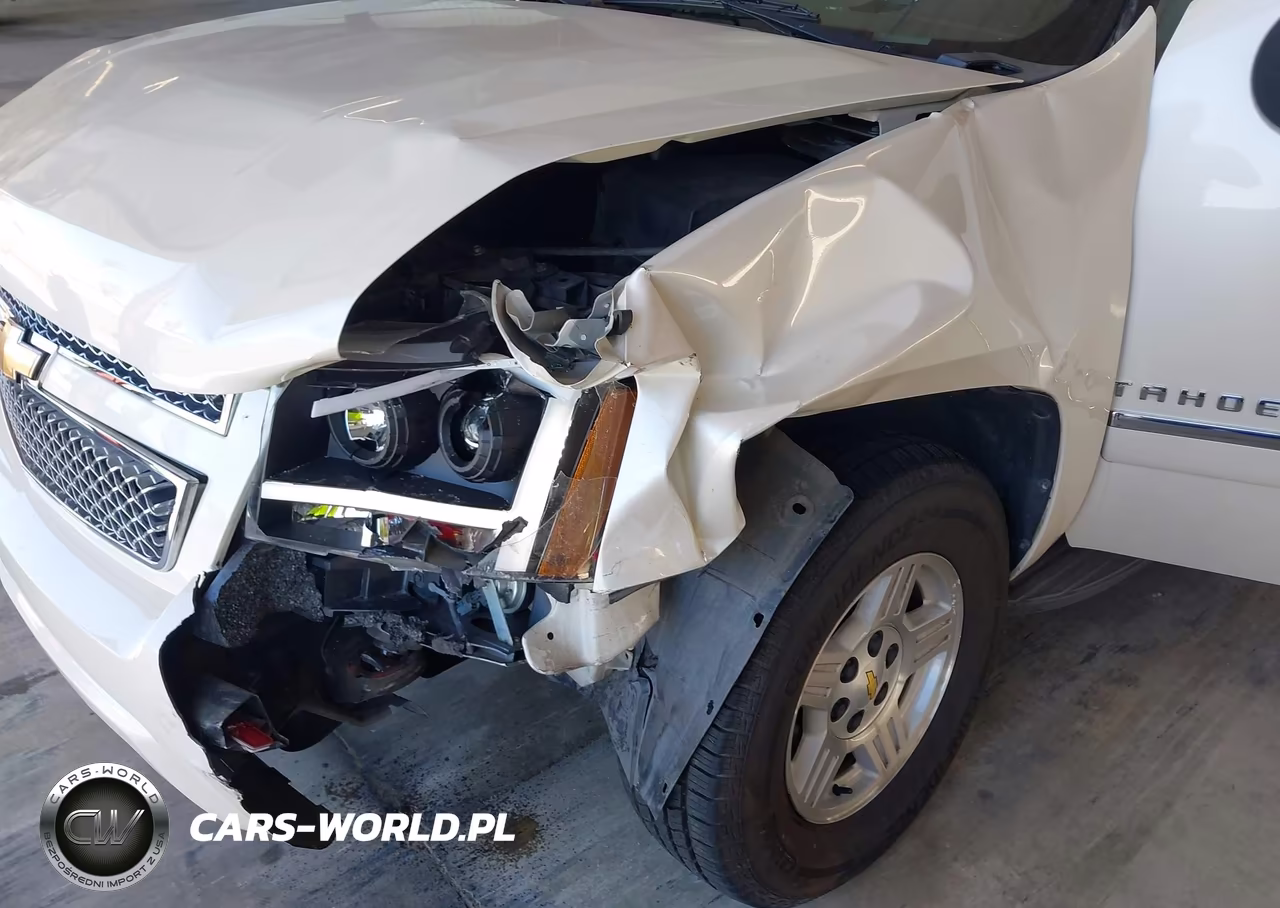 2010 Chevrolet Tahoe Ltz VIN:1GNUCCE08AR196793 - 6