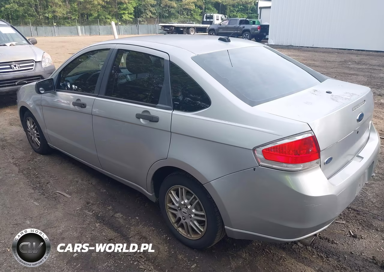2009 Ford Focus Se VIN:1FAHP35N39W110285 - 3