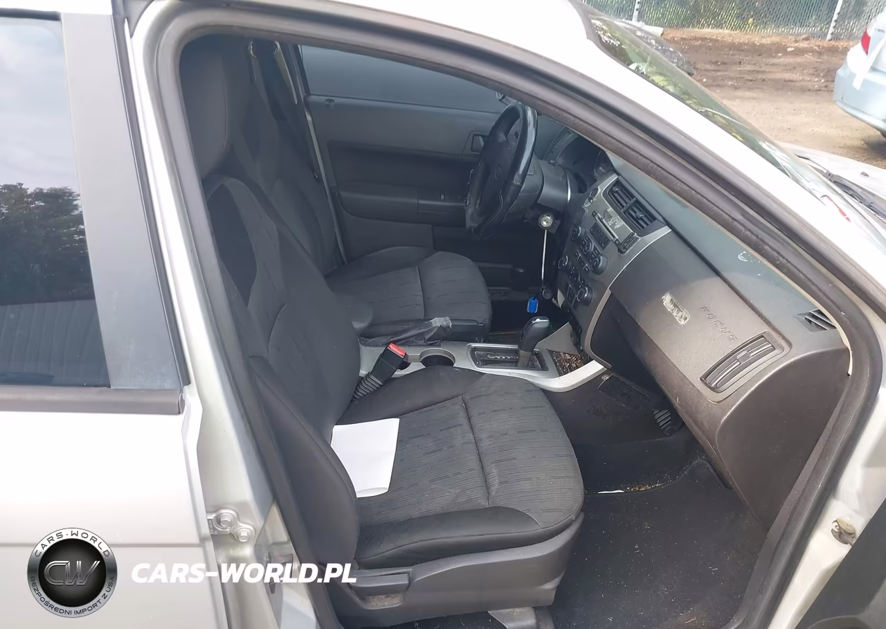 2009 Ford Focus Se VIN:1FAHP35N39W110285 - 5