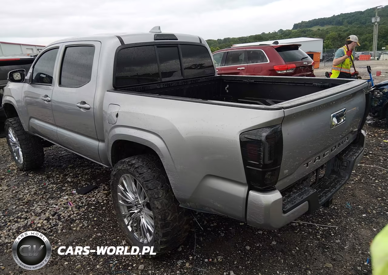 2020 Toyota Tacoma Sr V6 VIN:3TMCZ5AN6LM302405 - 3