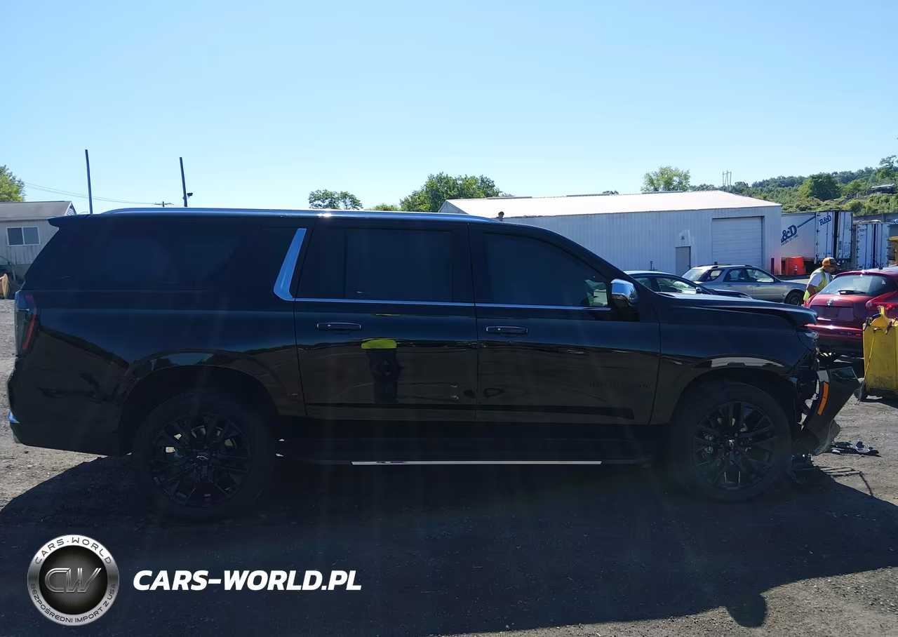 2025 Chevrolet Suburban 4Wd Premier VIN:1GNS6FRD7SR392450 - 13