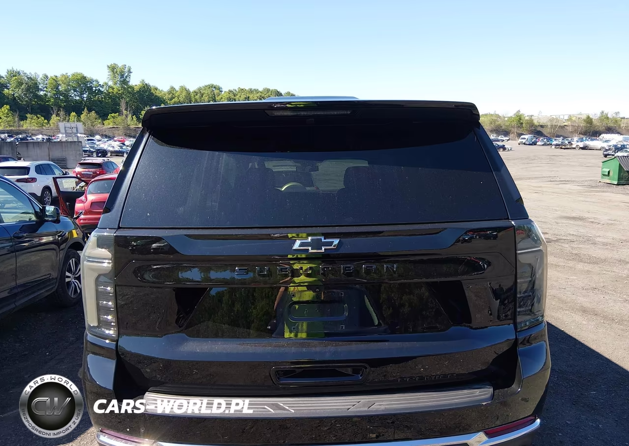 2025 Chevrolet Suburban 4Wd Premier VIN:1GNS6FRD7SR392450 - 16