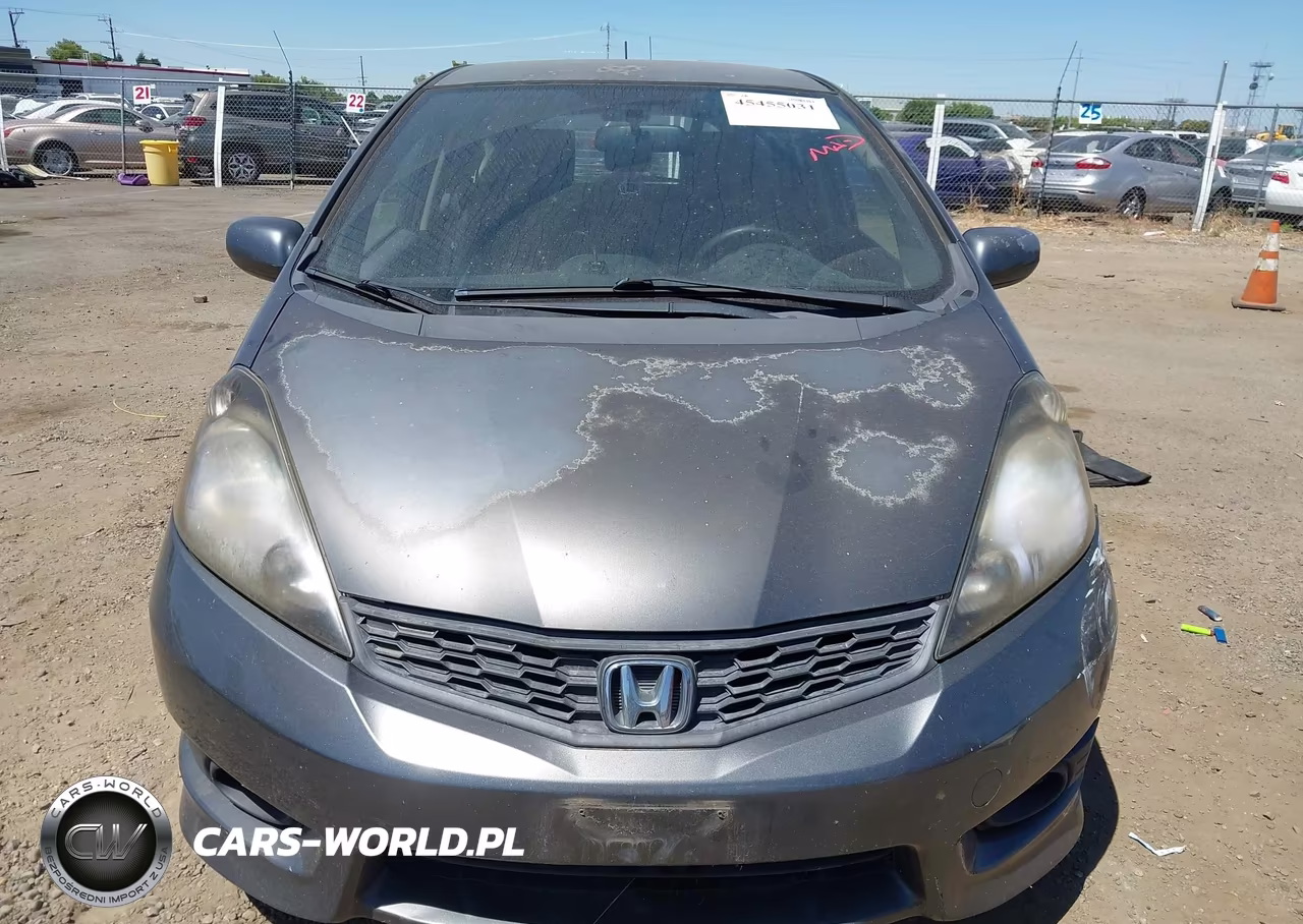 2013 Honda Fit Sport VIN:JHMGE8G50DC033552 - 12