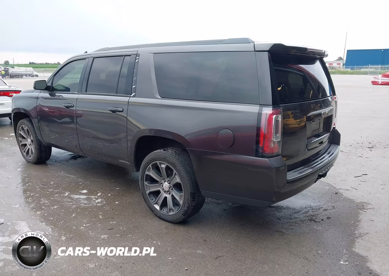 2017 GMC Yukon Xl Denali VIN:1GKS2HKJ1HR370232 - 3