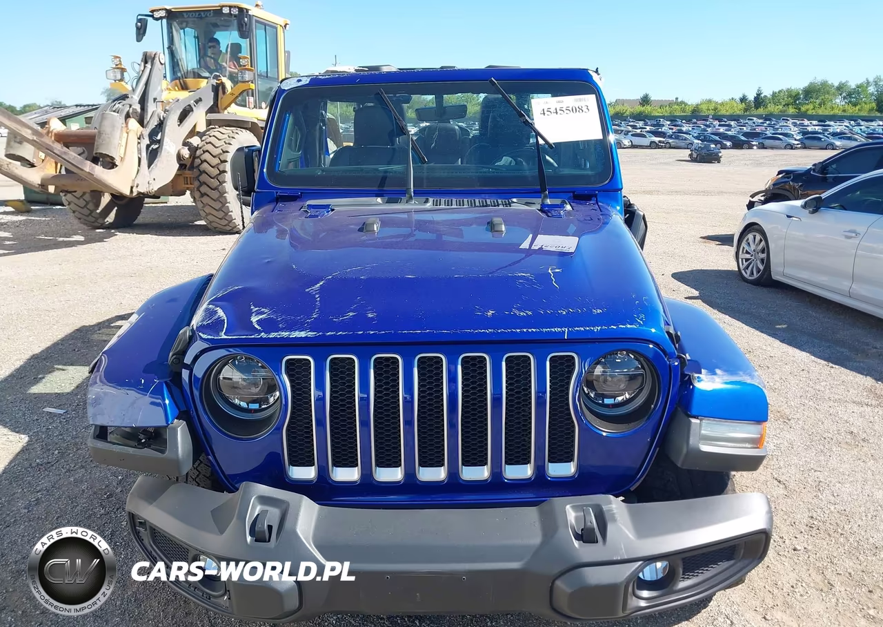 2018 Jeep Wrangler Unlimited Sahara 4X4 VIN:1C4HJXEN8JW261338 - 13