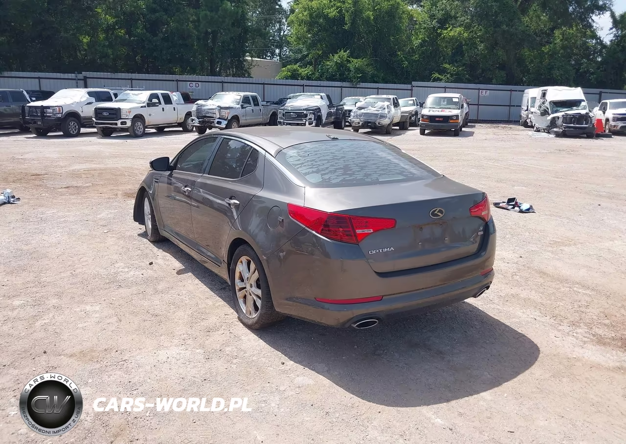 2012 Kia Optima Lx VIN:5XXGM4A78CG031795 - 3