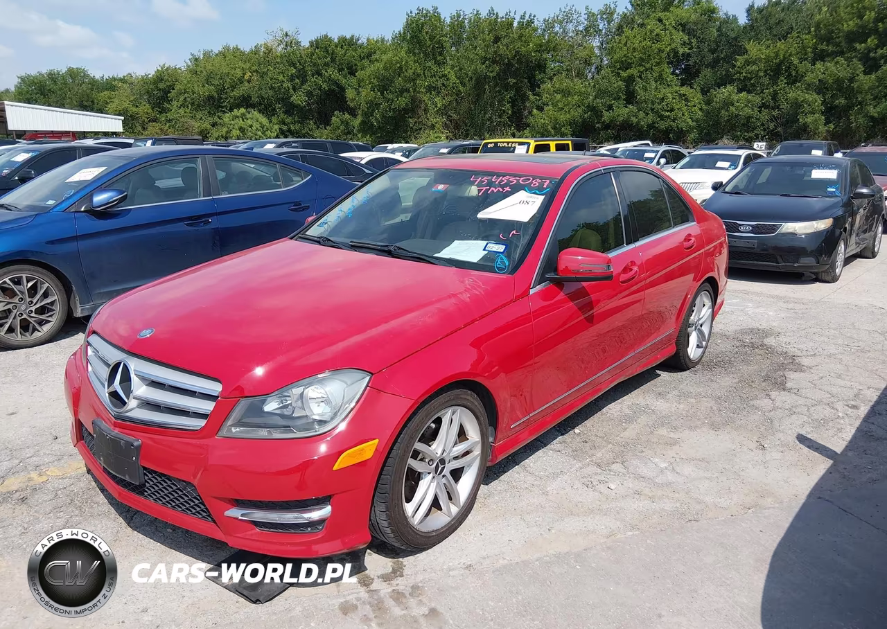 2013 Mercedes-Benz C 250 Sport VIN:WDDGF4HB2DR244587 - 2