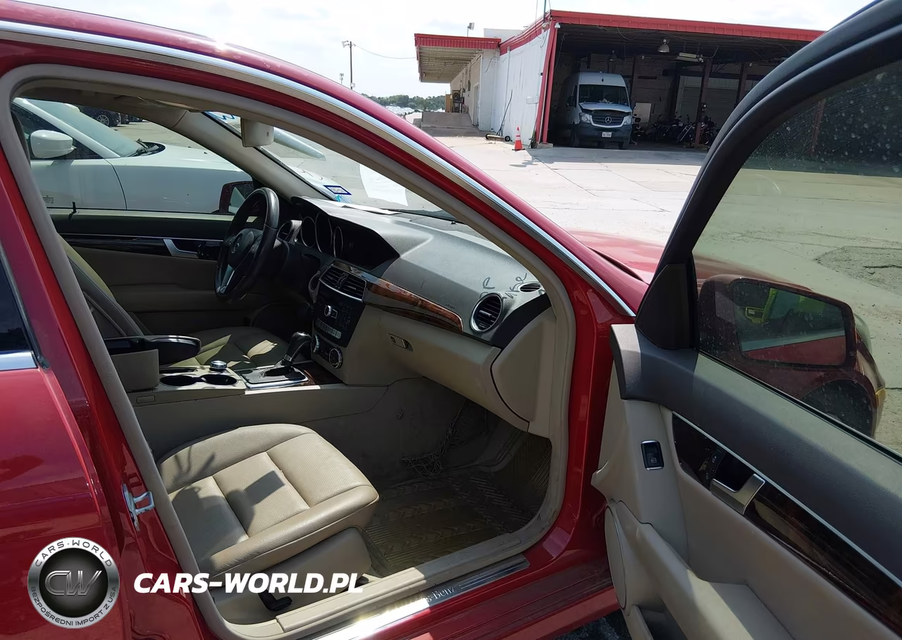 2013 Mercedes-Benz C 250 Sport VIN:WDDGF4HB2DR244587 - 5