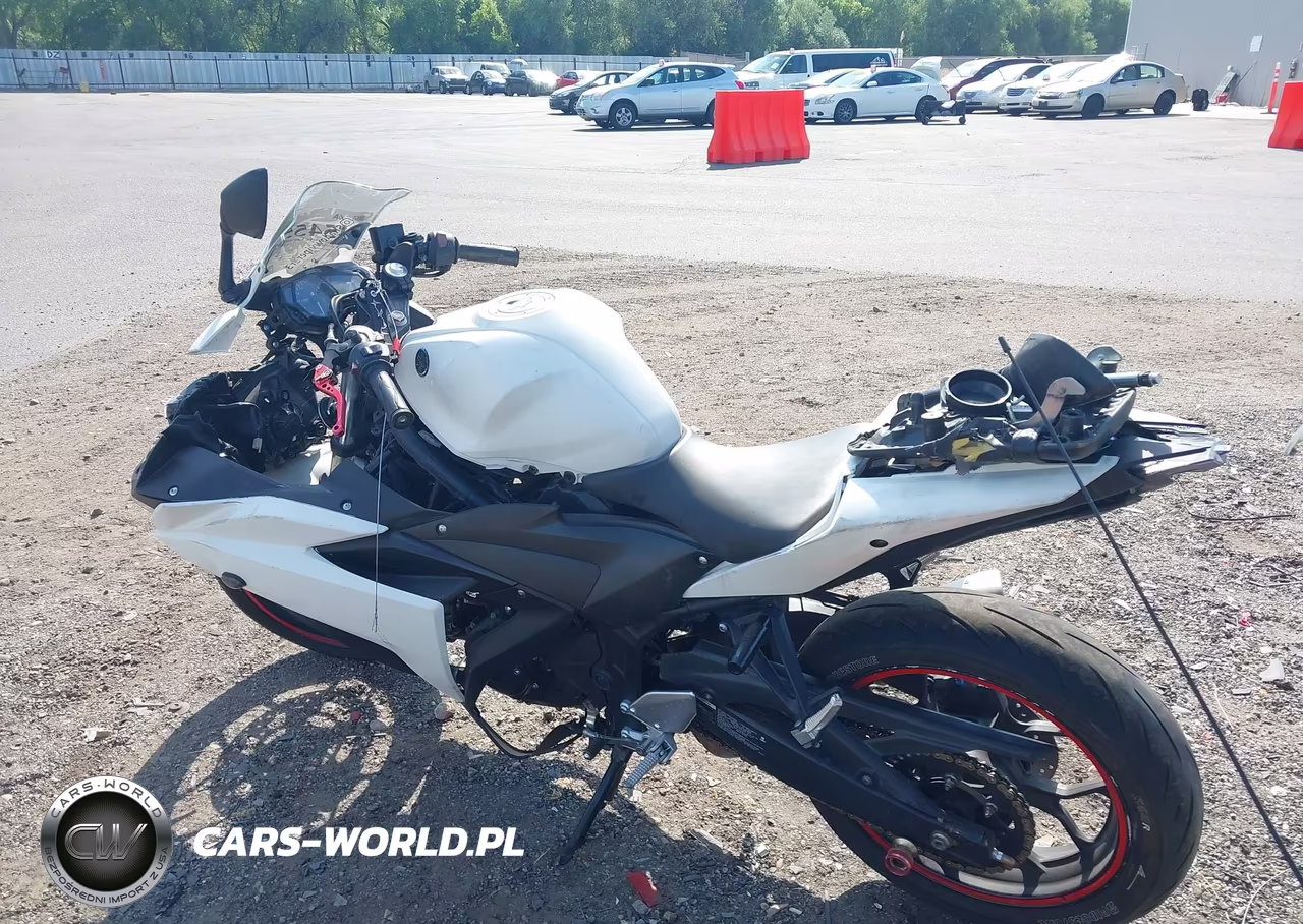 2017 Yamaha Yzfr3 A VIN:MH3RH15Y7HK002852 - 3