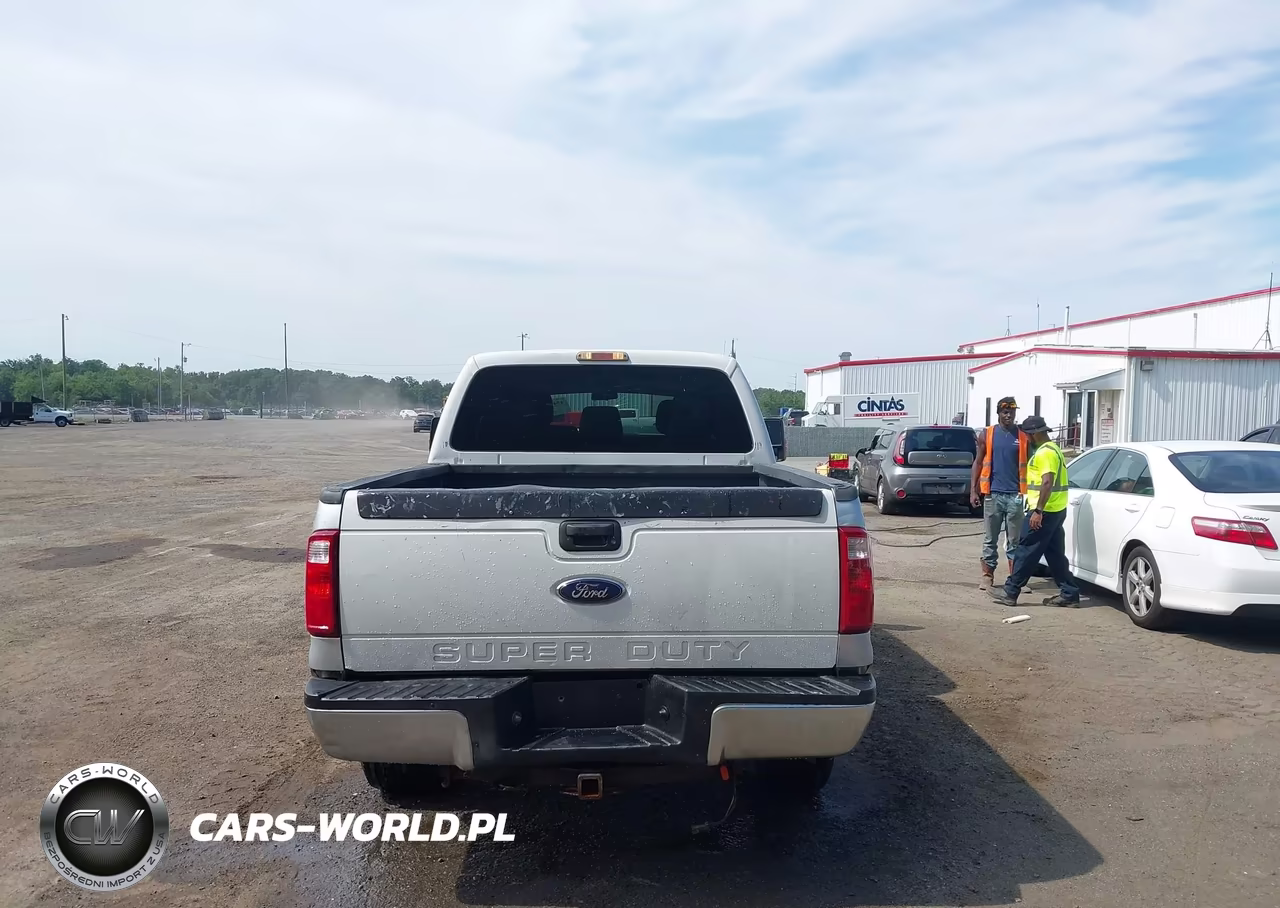 2015 Ford F-250 VIN:1FT7W2B61FEB11551 - 16