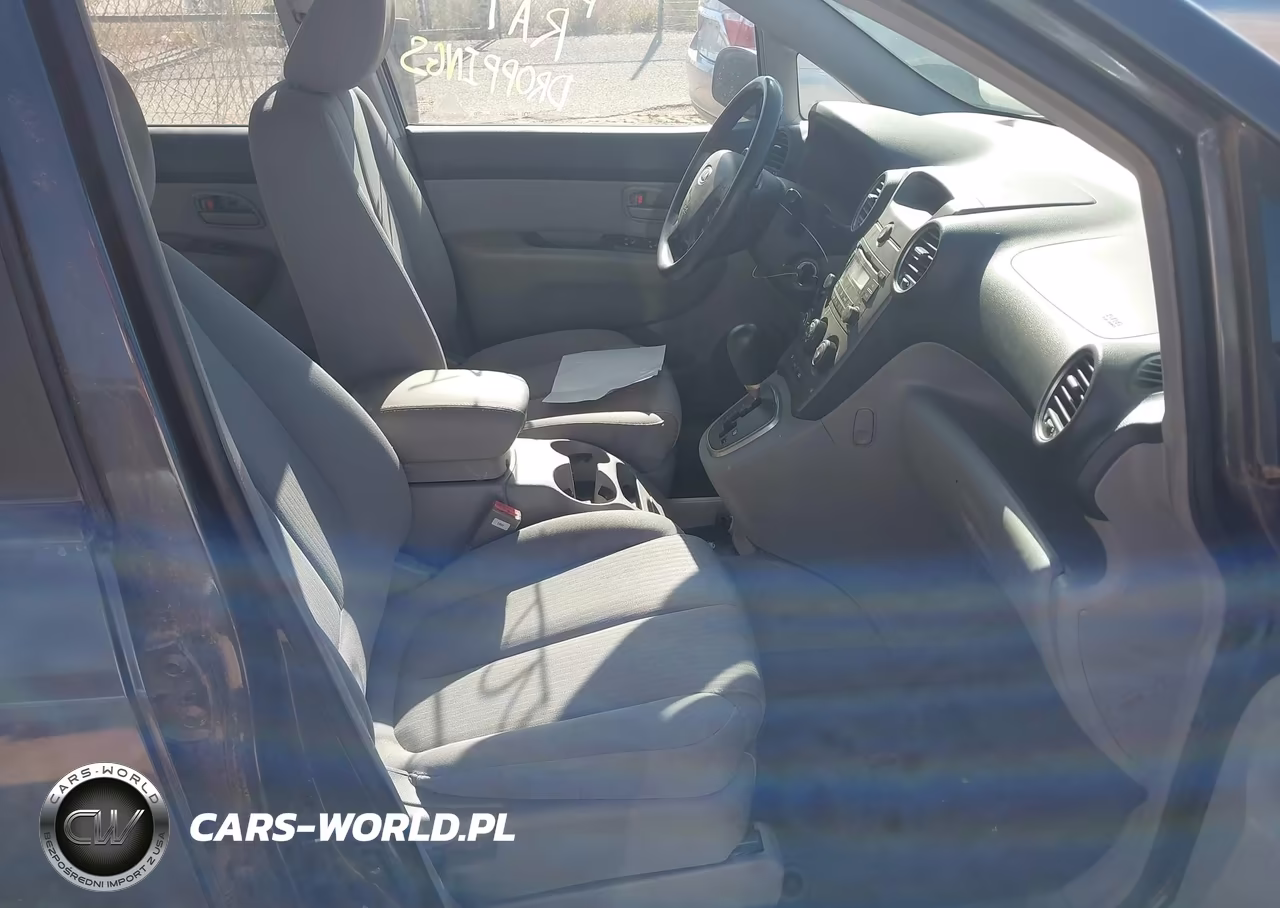 2007 Kia Rondo Lx VIN:KNAFG525877067794 - 5