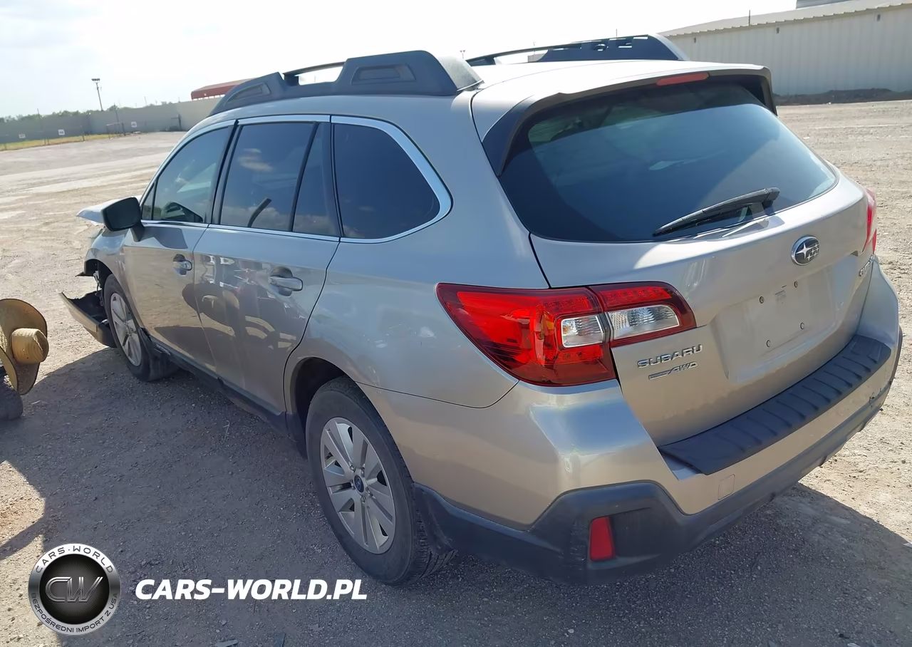 2018 Subaru Outback 2.5I VIN:4S4BSAAC3J3312231 - 3