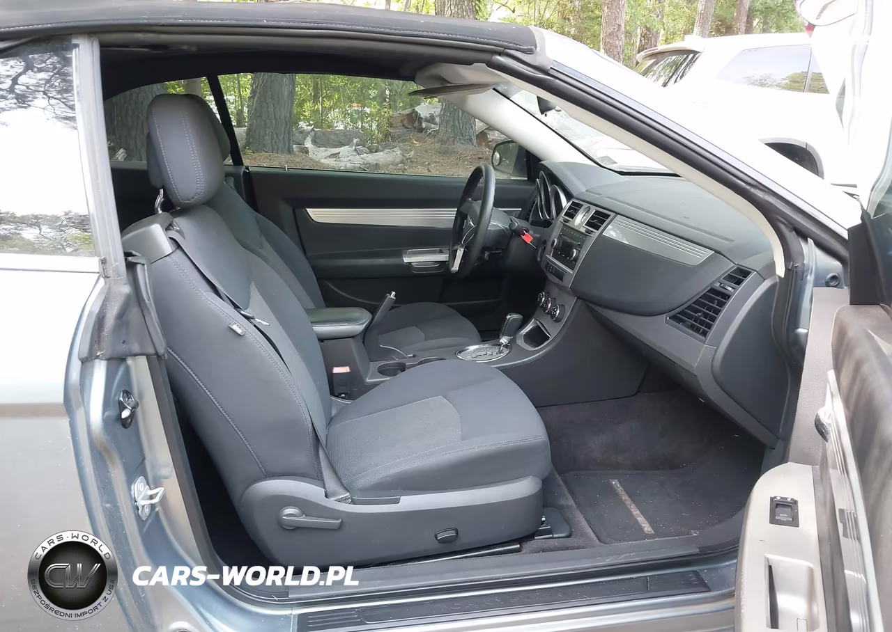 2010 Chrysler Sebring Touring VIN:1C3BC5ED1AN137885 - 5