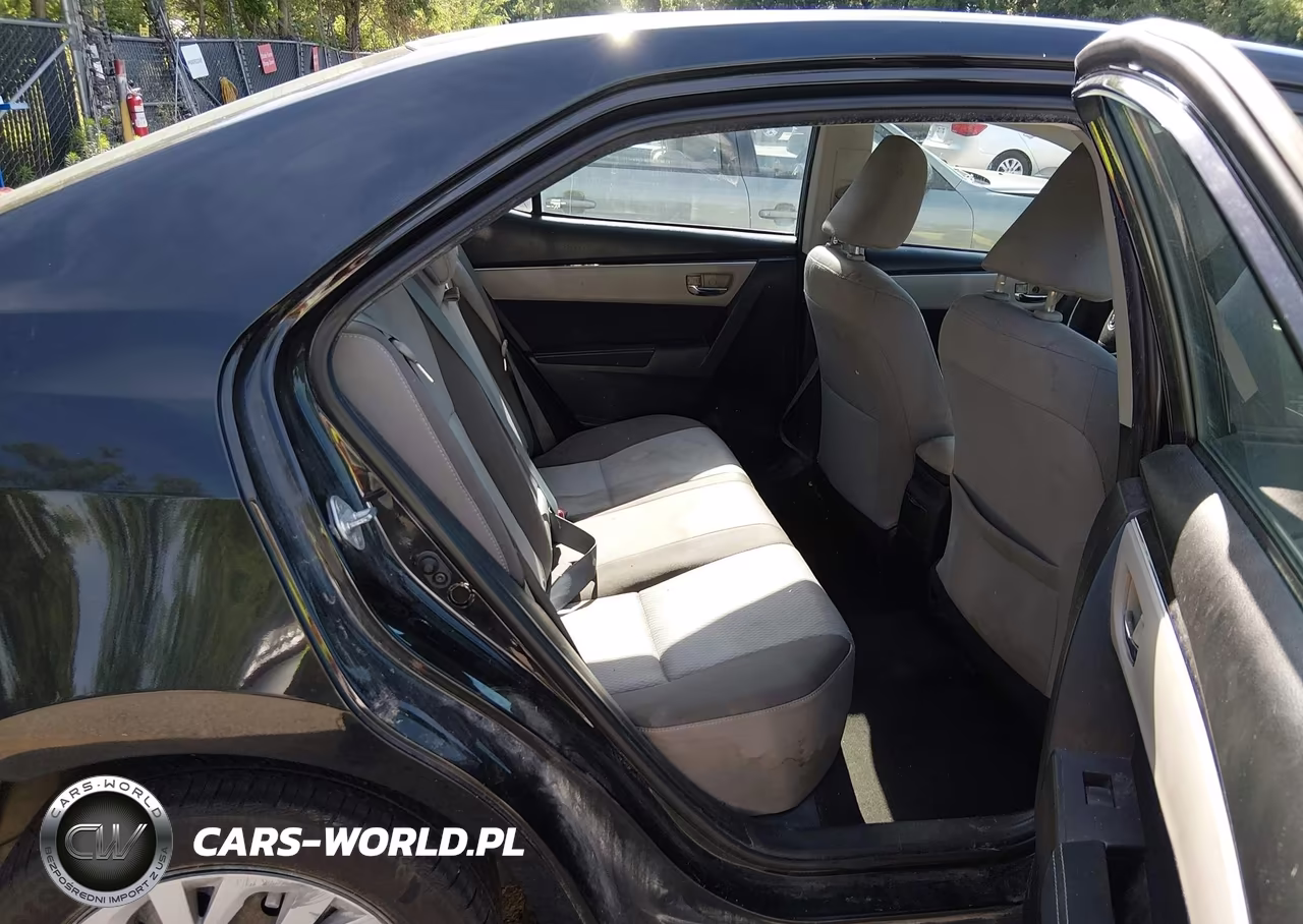 2017 Toyota Corolla Le VIN:5YFBURHE5HP735124 - 8