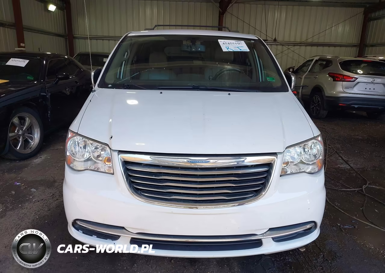 2015 Chrysler Town & Country Touring-L VIN:2C4RC1CG5FR618894 - 12