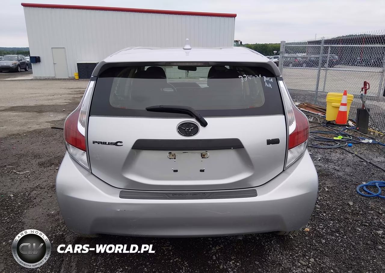 2015 Toyota Prius C Three VIN:JTDKDTB38F1584382 - 15