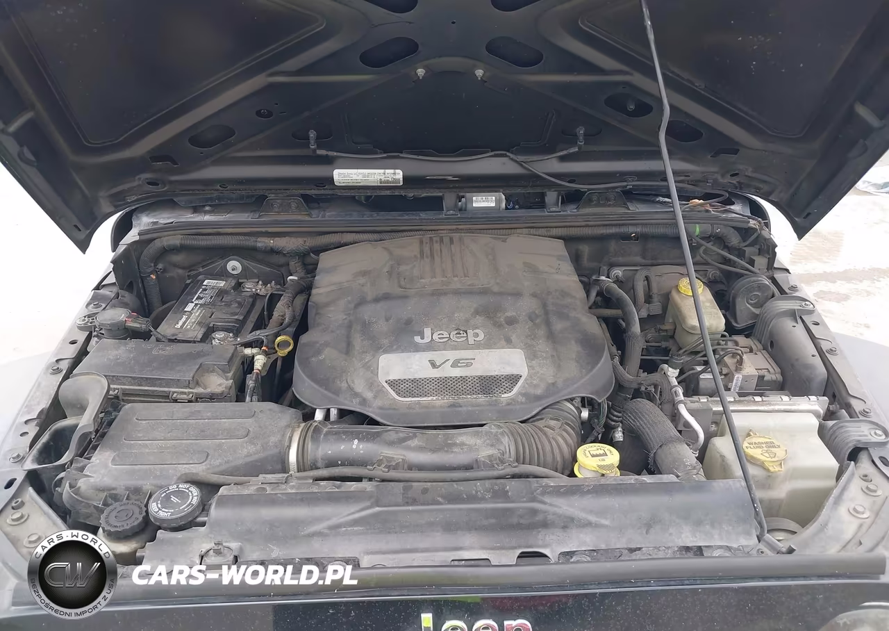 2015 Jeep Wrangler Unlimited Sport VIN:1C4BJWDG7FL510191 - 10