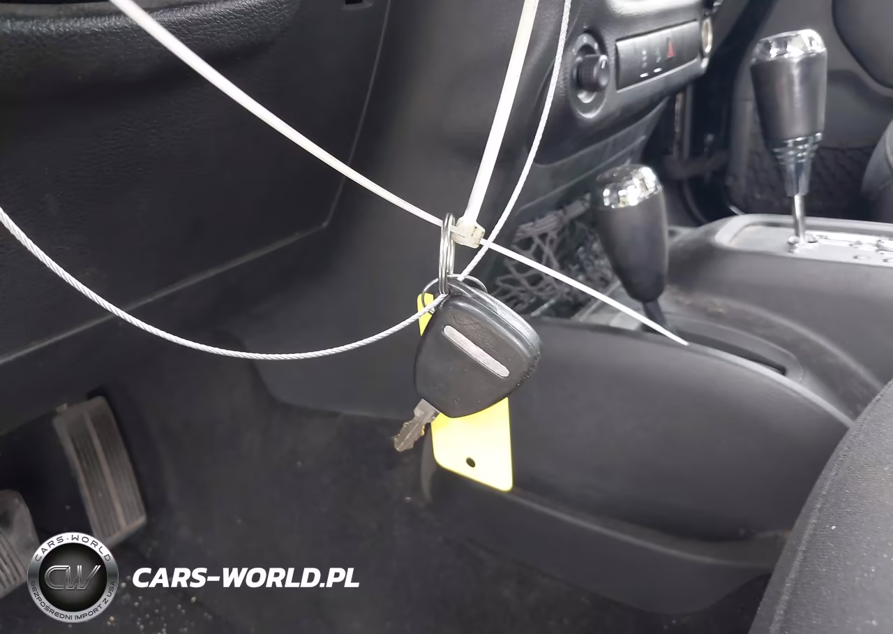 2015 Jeep Wrangler Unlimited Sport VIN:1C4BJWDG7FL510191 - 11