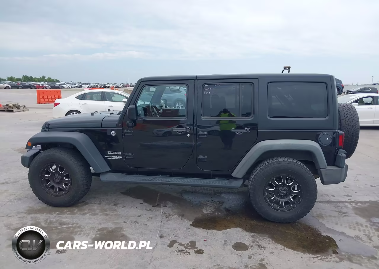 2015 Jeep Wrangler Unlimited Sport VIN:1C4BJWDG7FL510191 - 15