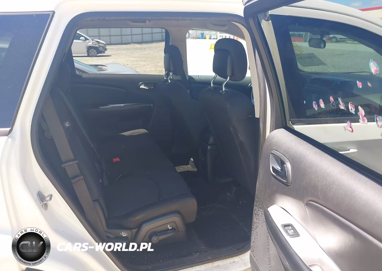 2018 Dodge Journey Se VIN:3C4PDCAB6JT319797 - 8
