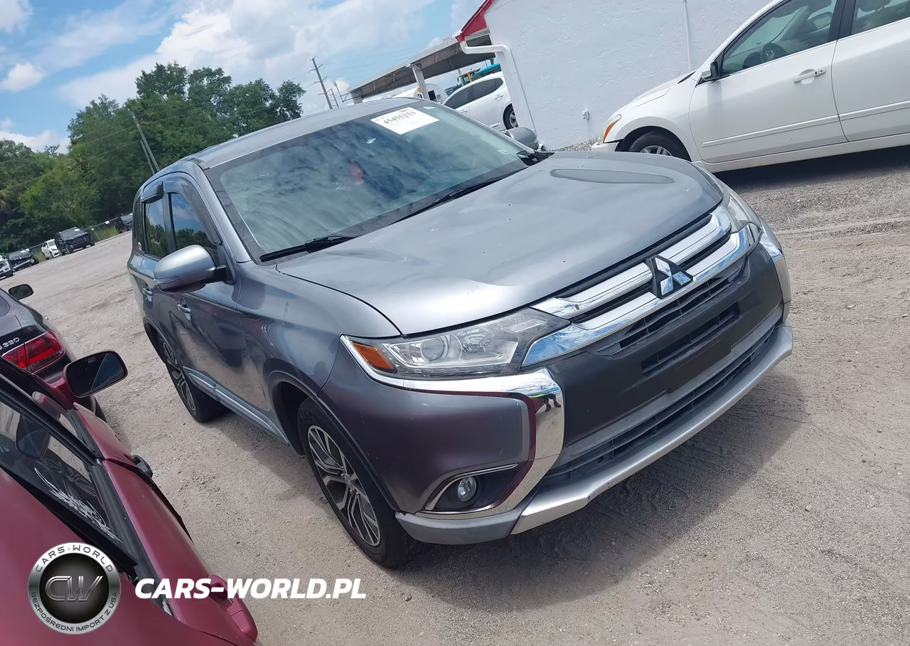 2016 Mitsubishi Outlander Se – zdjęcie 1 z 11