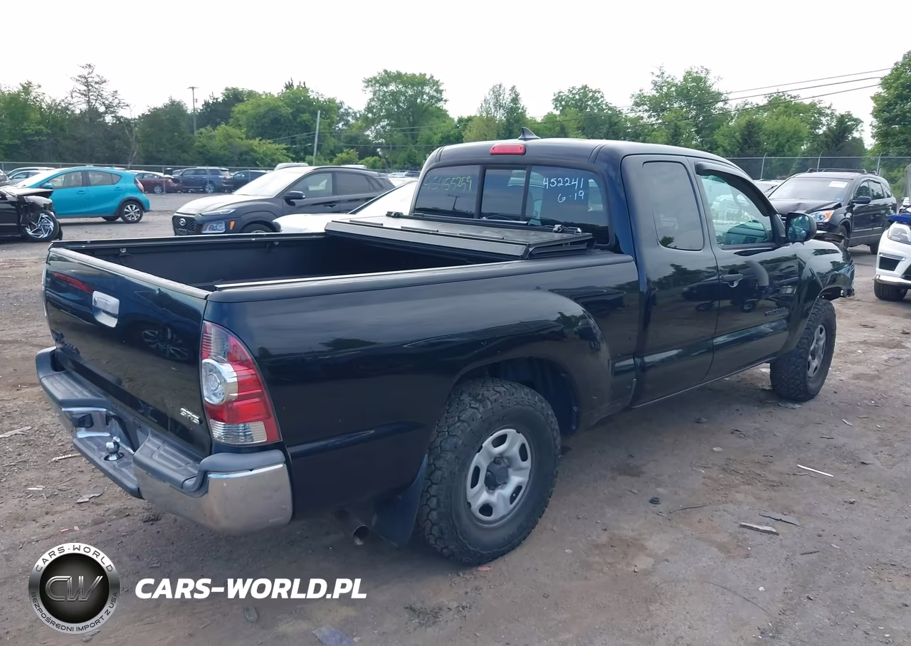 2014 Toyota Tacoma VIN:5TFTX4CNXEX039670 - 4