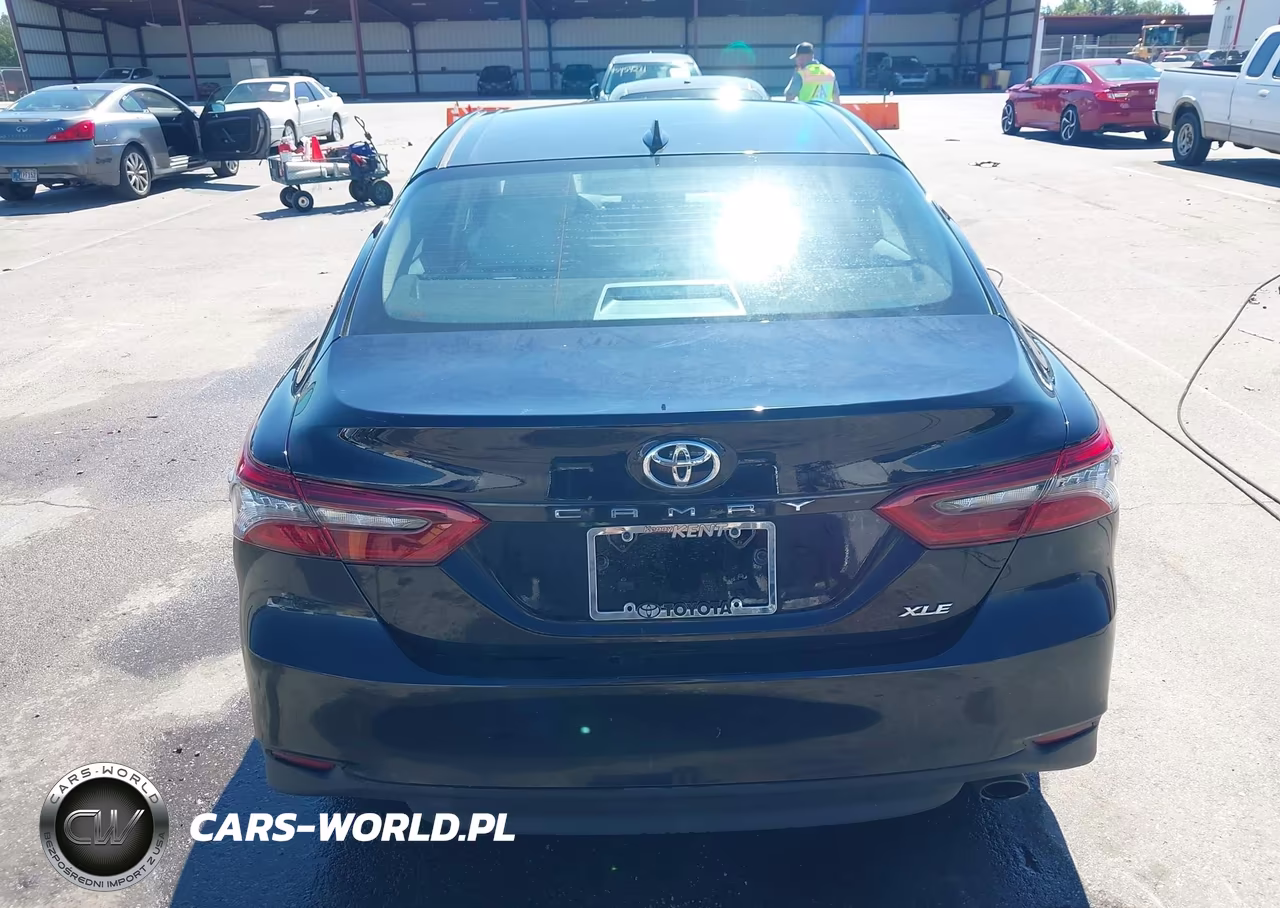 2024 Toyota Camry Xle VIN:4T1F11AK8RU899589 - 17
