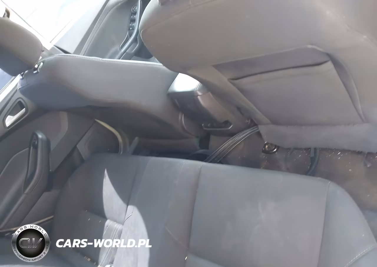 2017 Ford Focus Se VIN:1FADP3FE4HL290194 - 8
