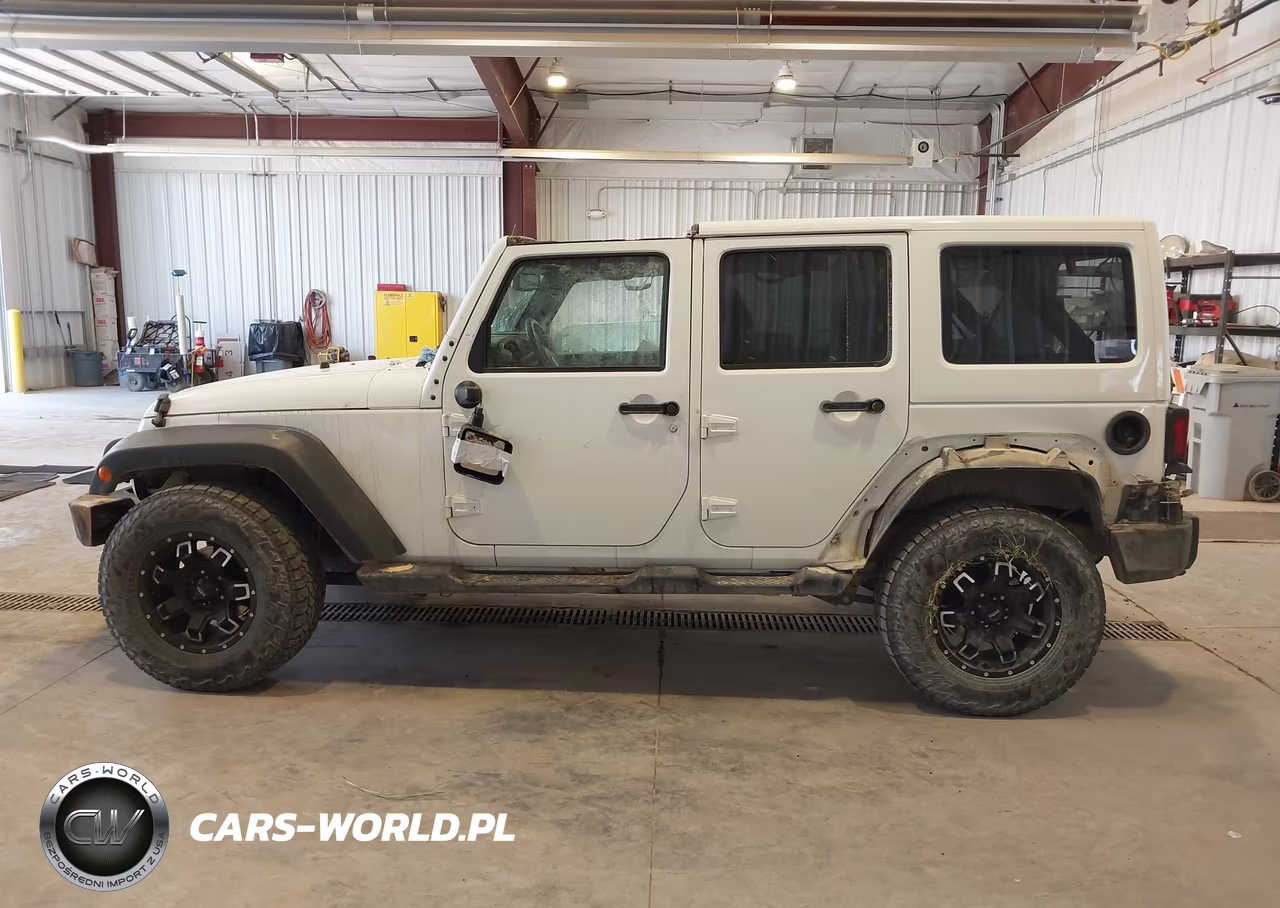 2017 Jeep Wrangler Unlimited Sport VIN:1C4BJWDG9HL615494 - 15