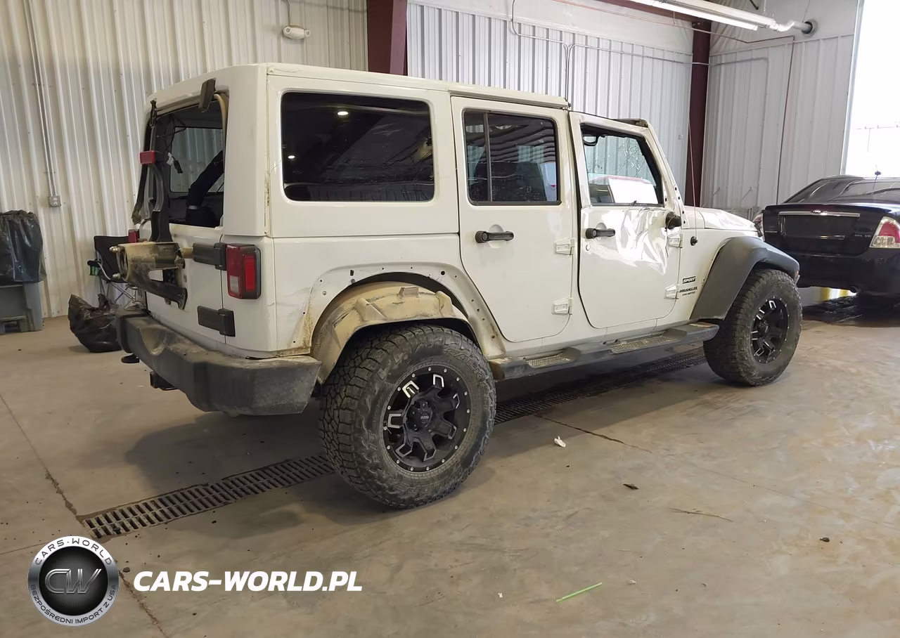 2017 Jeep Wrangler Unlimited Sport VIN:1C4BJWDG9HL615494 - 4