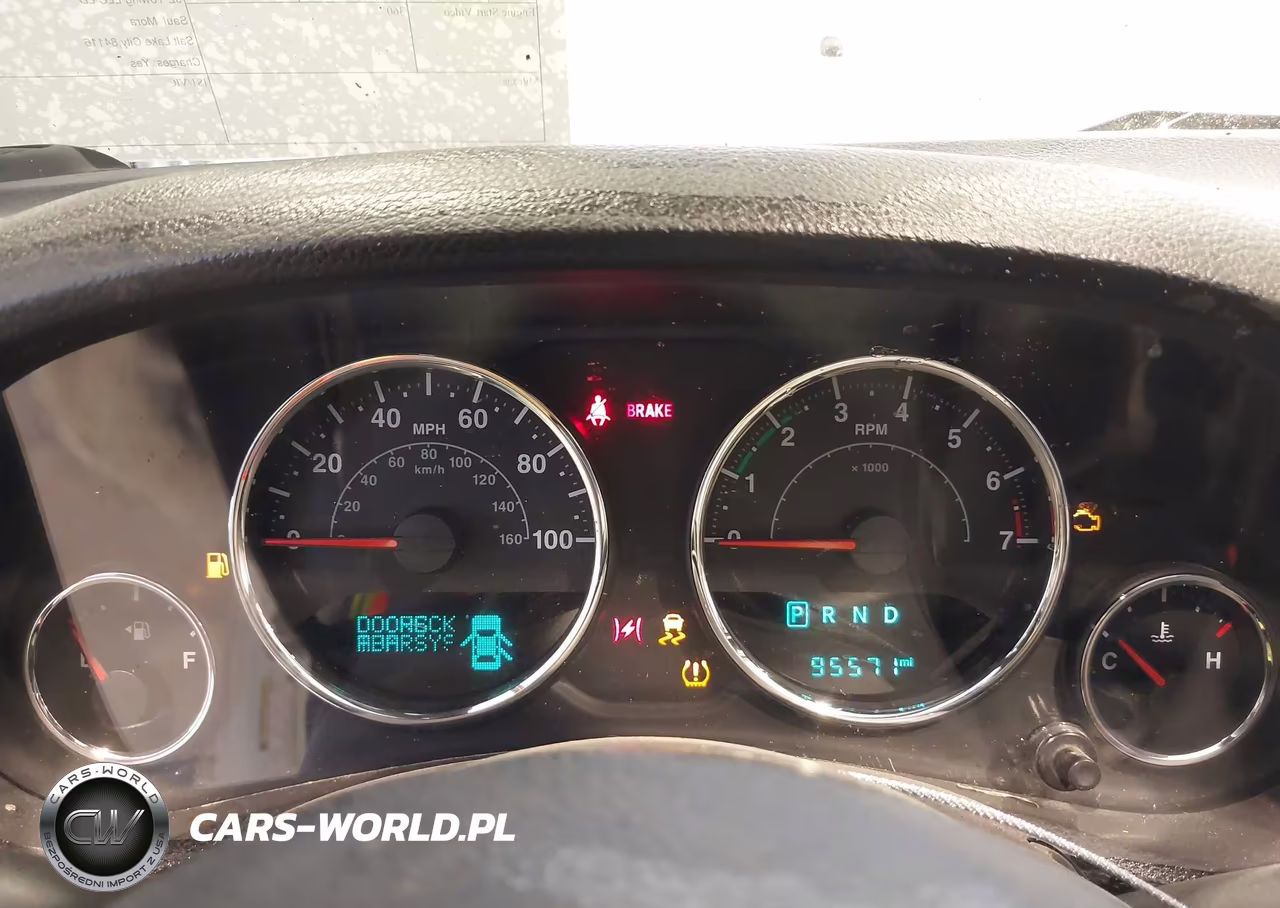 2017 Jeep Wrangler Unlimited Sport VIN:1C4BJWDG9HL615494 - 7