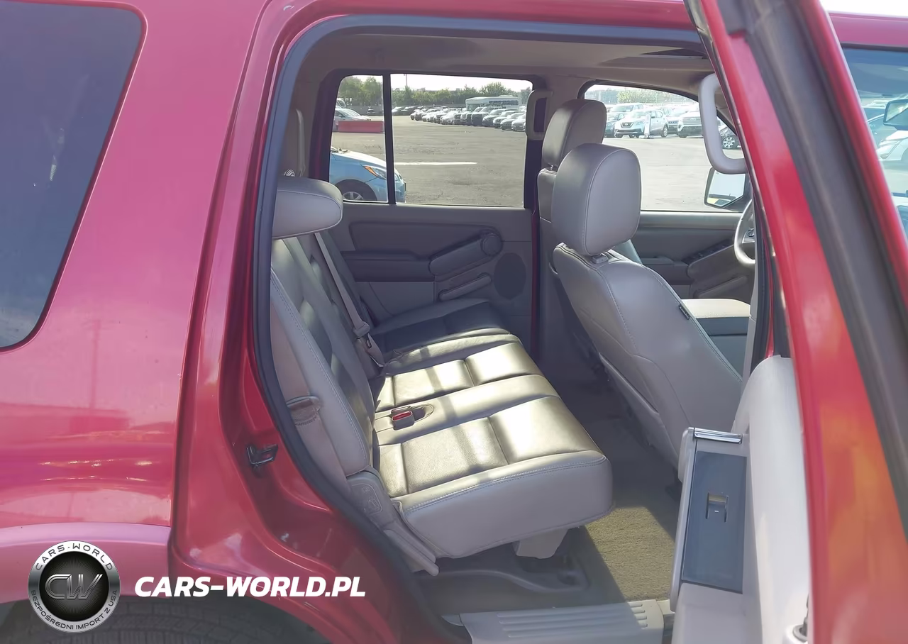 2007 Ford Explorer Xlt VIN:1FMEU73E77UA99165 - 8