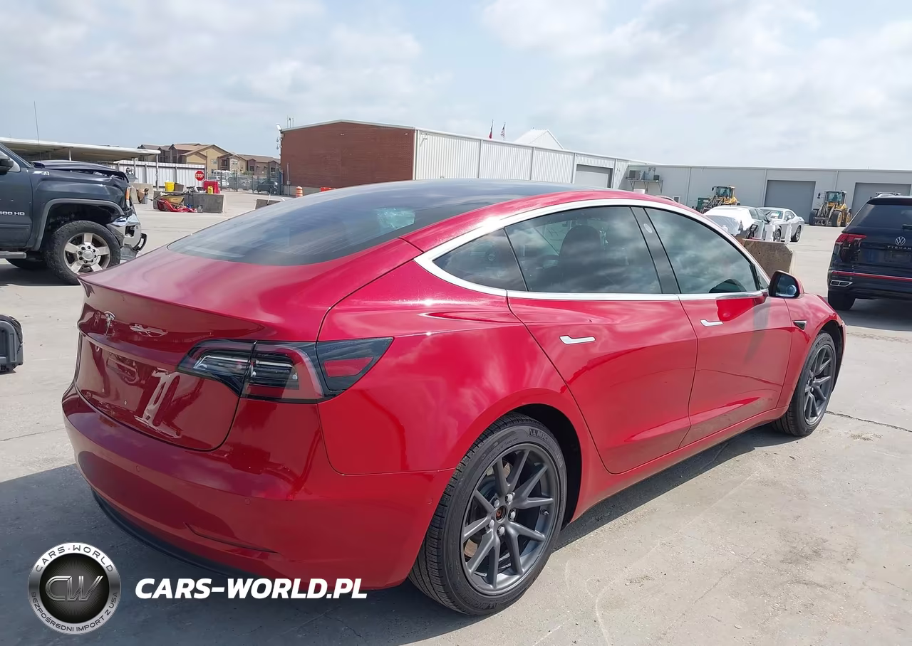 2018 Tesla Model 3 Long Range-Mid Range VIN:5YJ3E1EA5JF034914 - 4