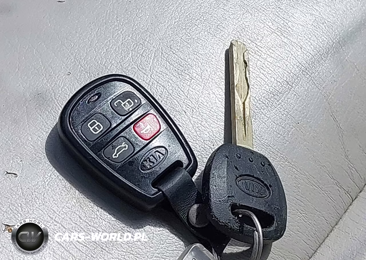 2005 Kia Amanti VIN:KNALD124655062226 - 11