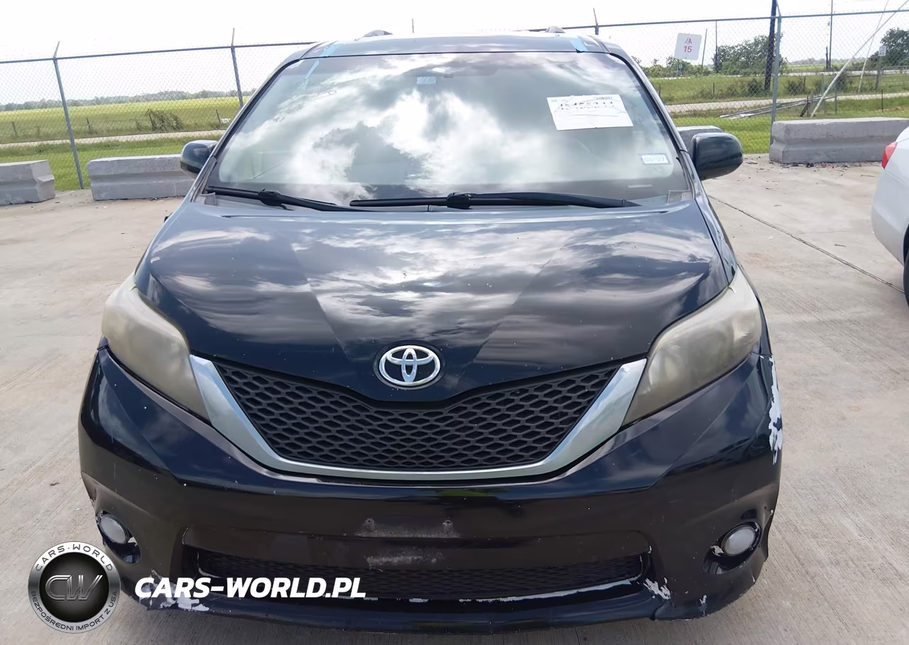 2012 Toyota Sienna Se 8 Passenger VIN:5TDXK3DC1CS188270 - 12