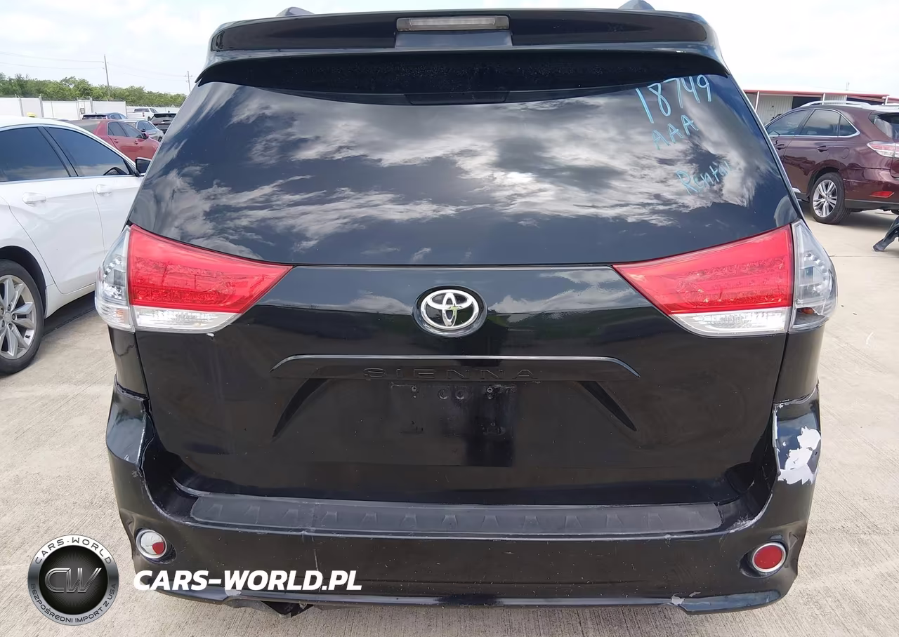 2012 Toyota Sienna Se 8 Passenger VIN:5TDXK3DC1CS188270 - 16