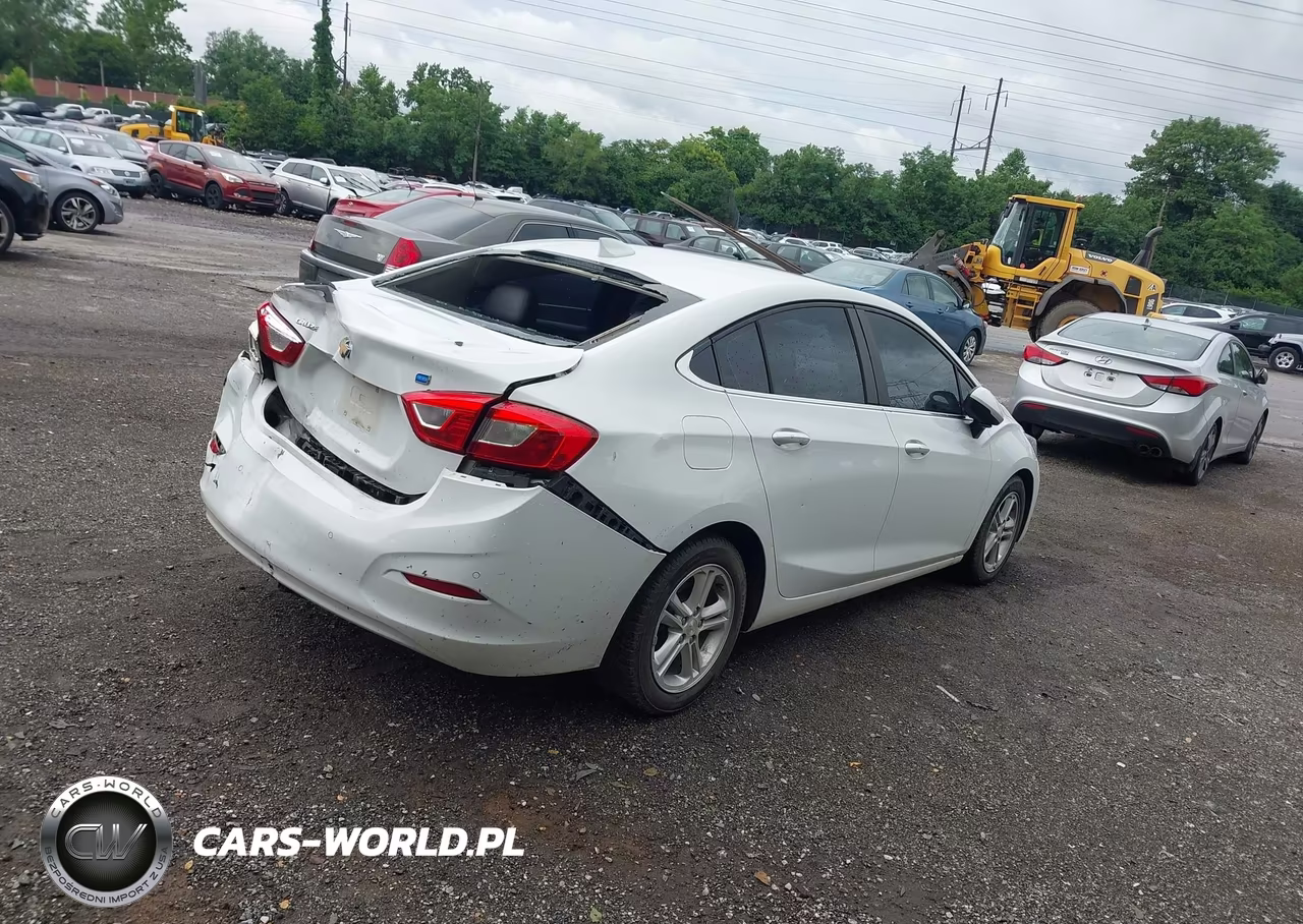 2018 Chevrolet Cruze Lt Auto VIN:1G1BH5SE5J7189642 - 4