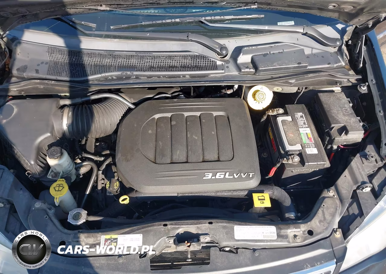 2013 Chrysler Town & Country Limited VIN:2C4RC1GG7DR806033 - 10