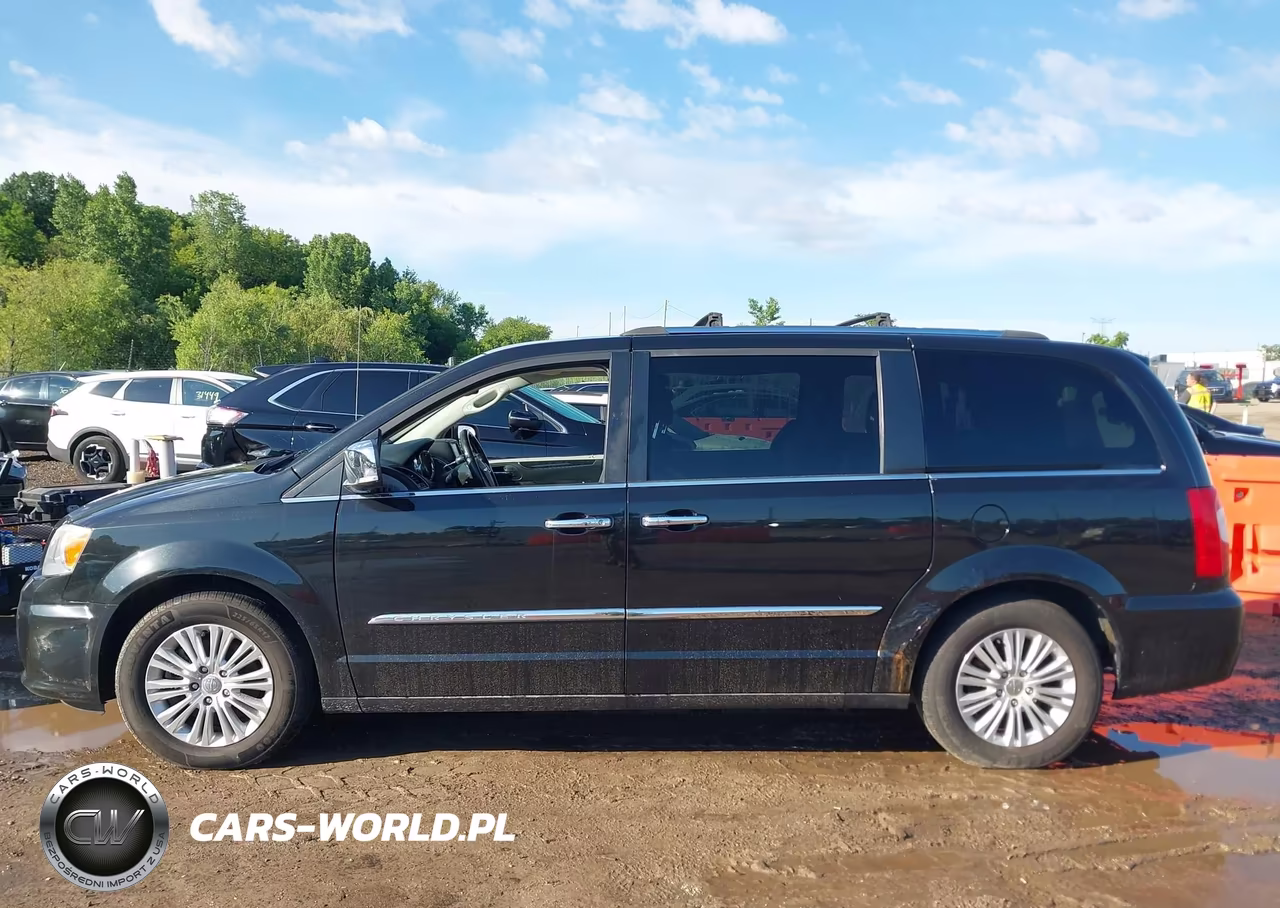 2013 Chrysler Town & Country Limited VIN:2C4RC1GG7DR806033 - 14
