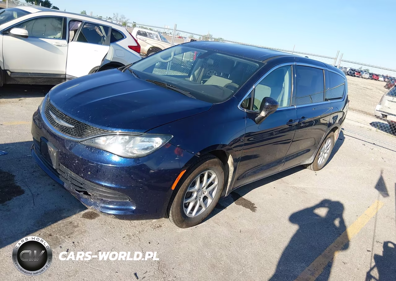 2018 Chrysler Pacifica Touring VIN:2C4RC1DG6JR148639 - 2